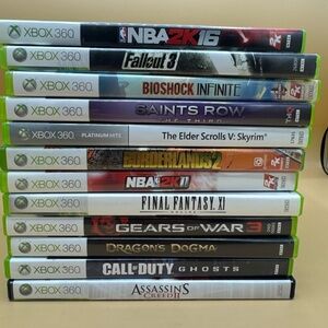Xbox 360 Video Game Lot Of 11 Games - discs in good shape - Assassins creed COD